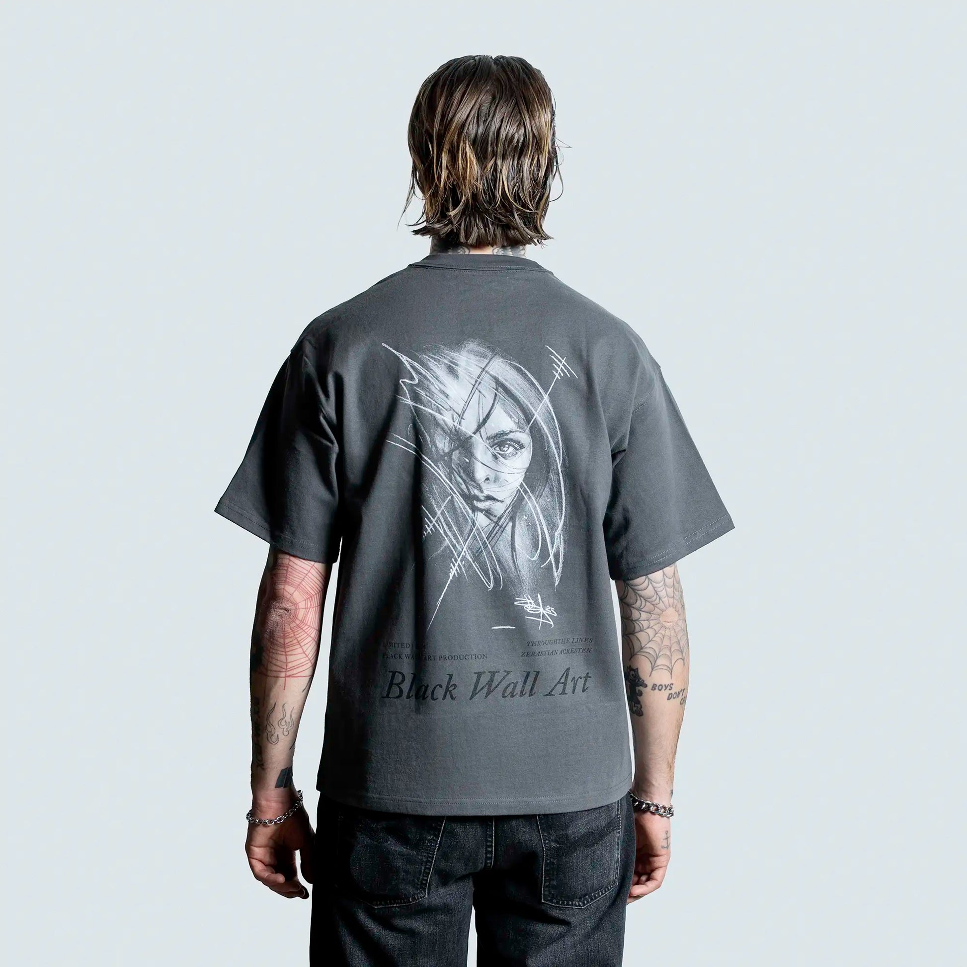 BWA Collab Tee Type 3L - Anthracite Trough the lines