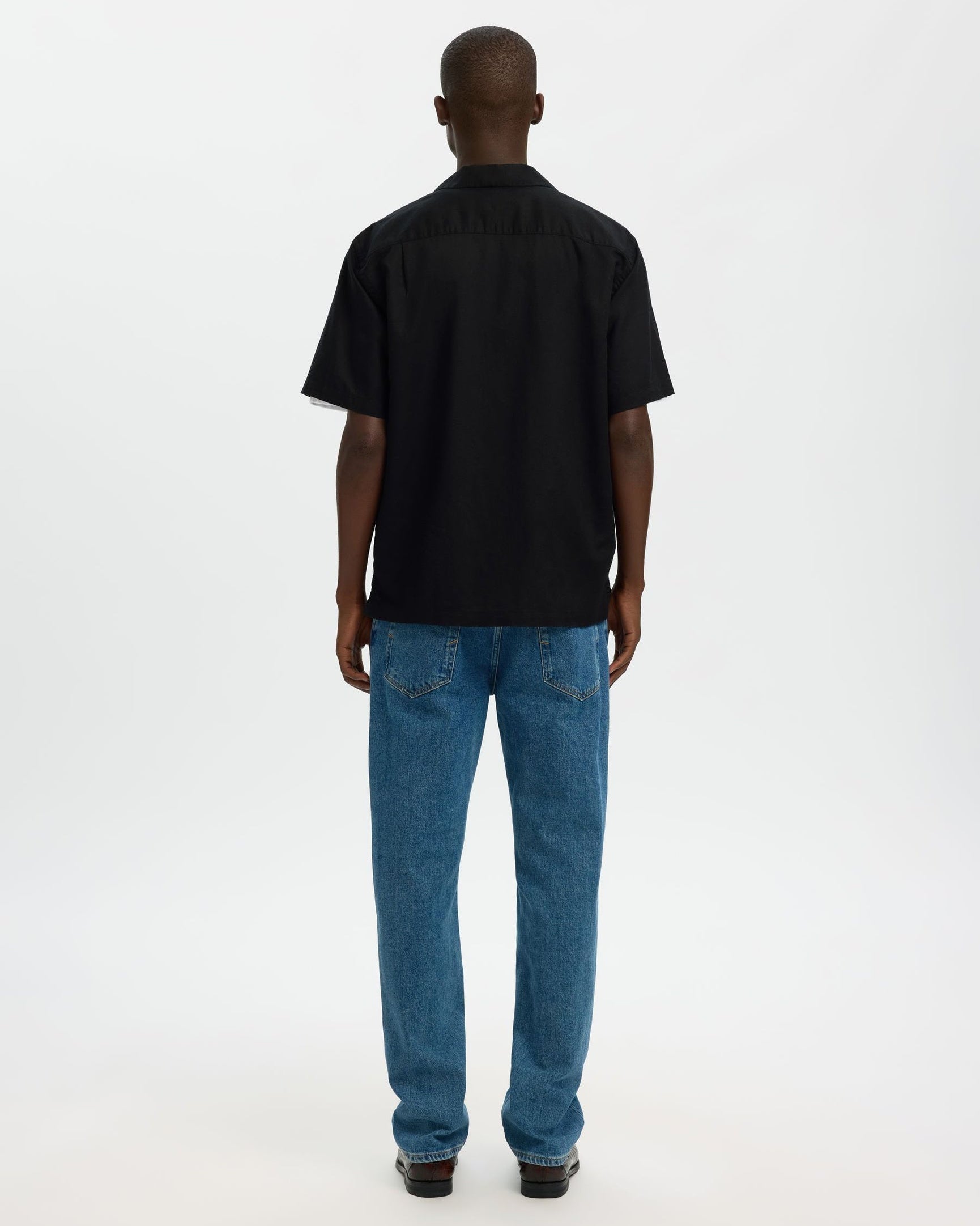 Relax Casper Clay Linenblend Short-sleeve Shirt - Black