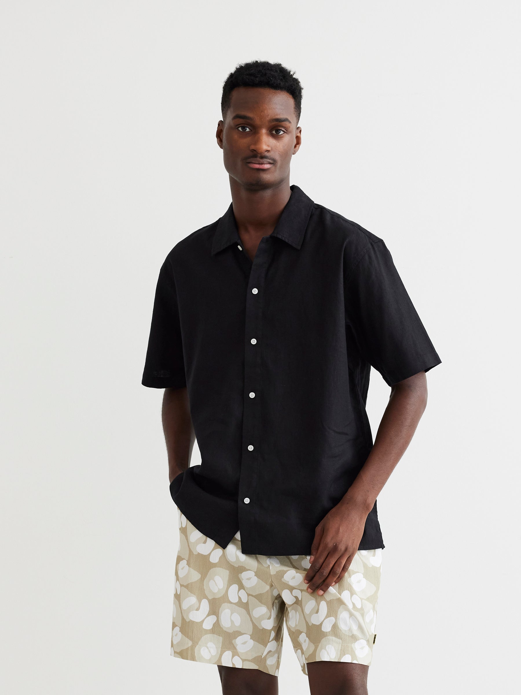 Banks Linen Shirt - Black