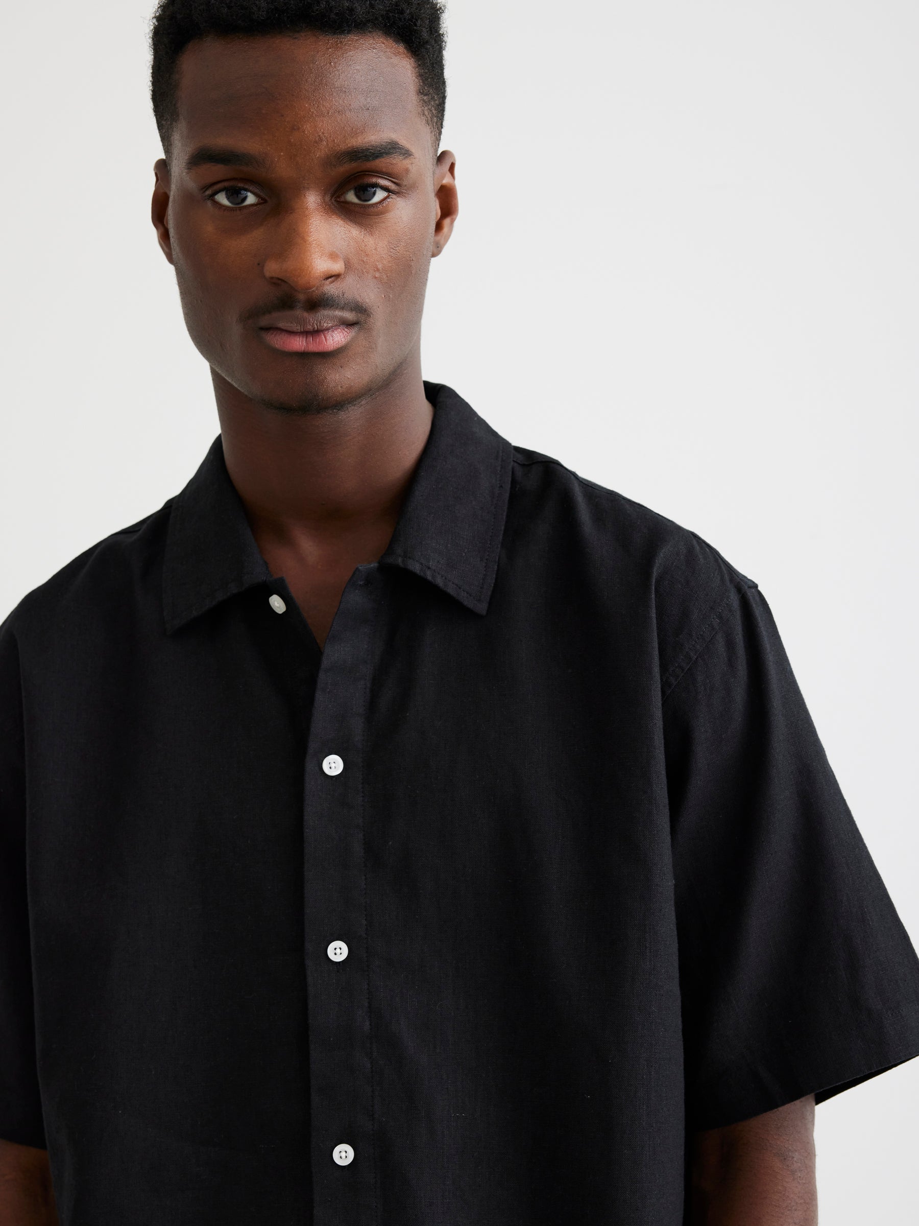 Banks Linen Shirt - Black