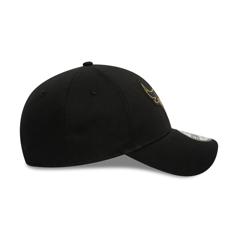 9Forty Metallic Badge - Chicago Bulls Black/Metallic Gold