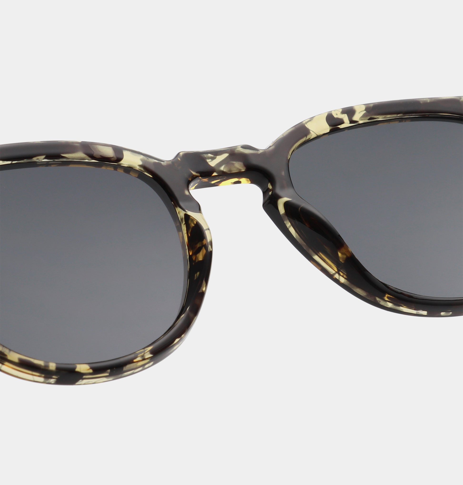 Bate - Black/Yellow Tortoise