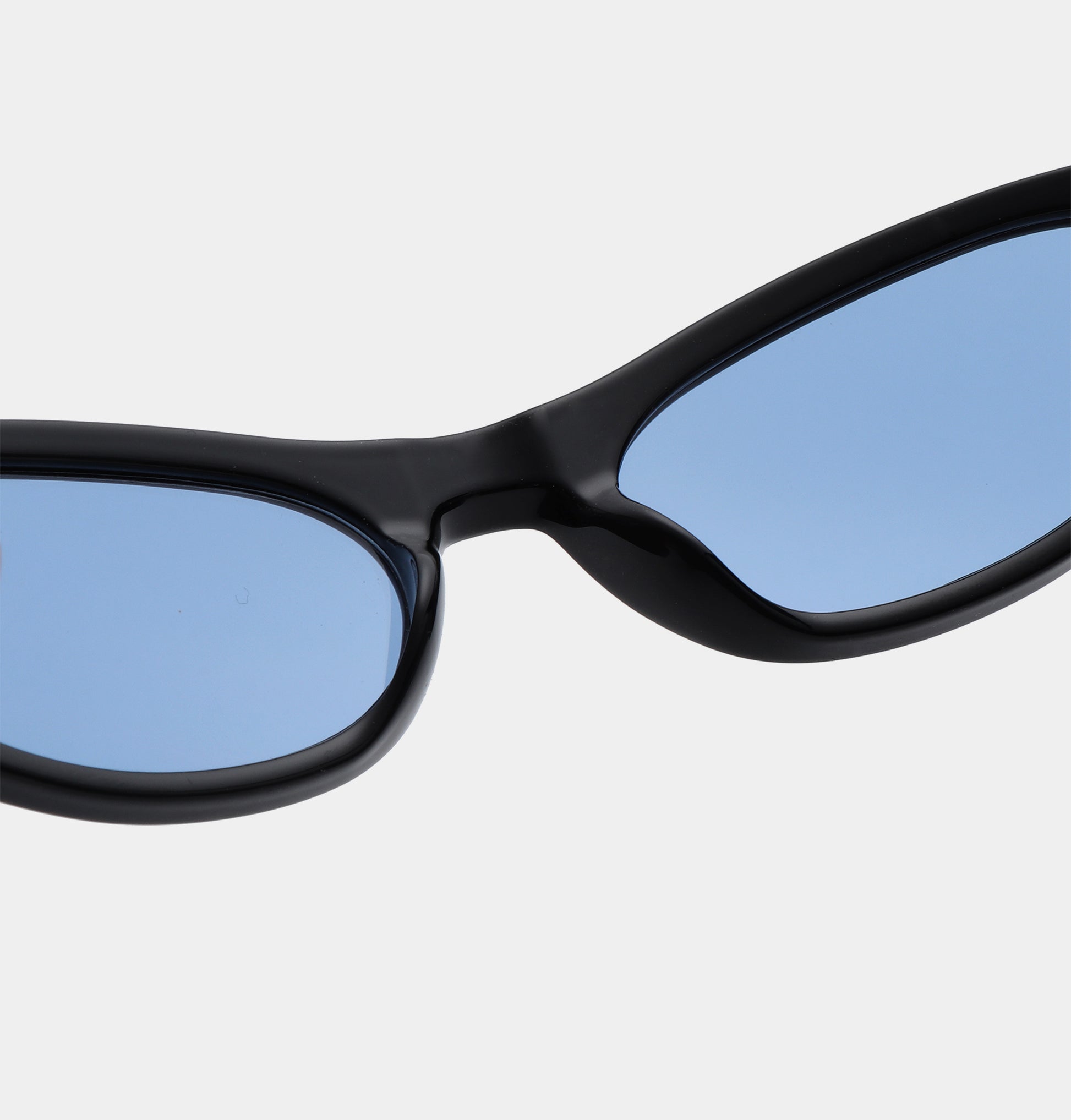 Gust - Black/Blue
