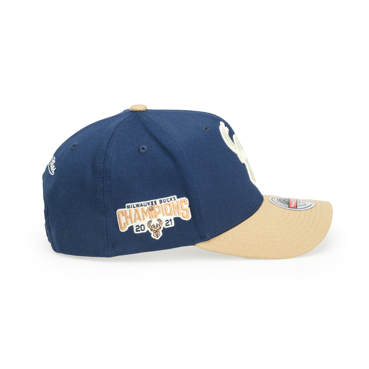 Sand Storm Classic Red Milwaukee Bucks - Navy/Sand