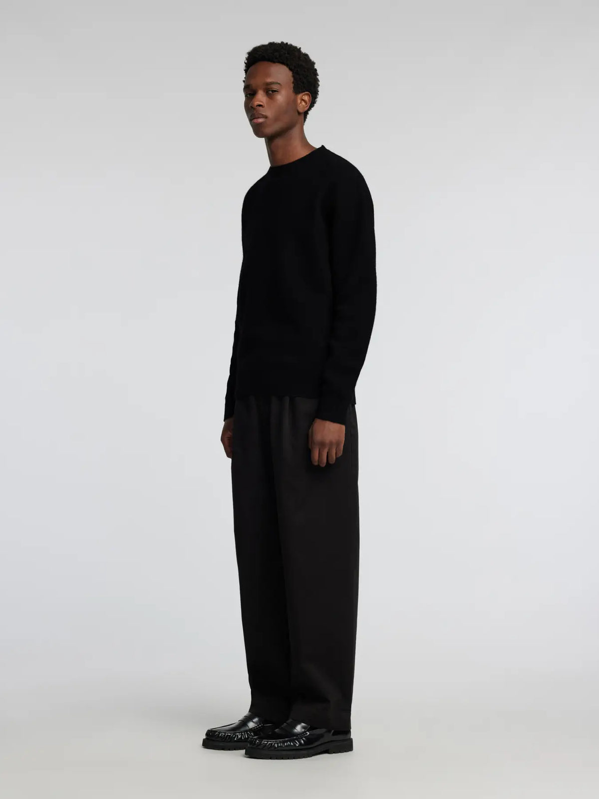 Ragi Long-sleeve Knit Wool Crewneck - Black