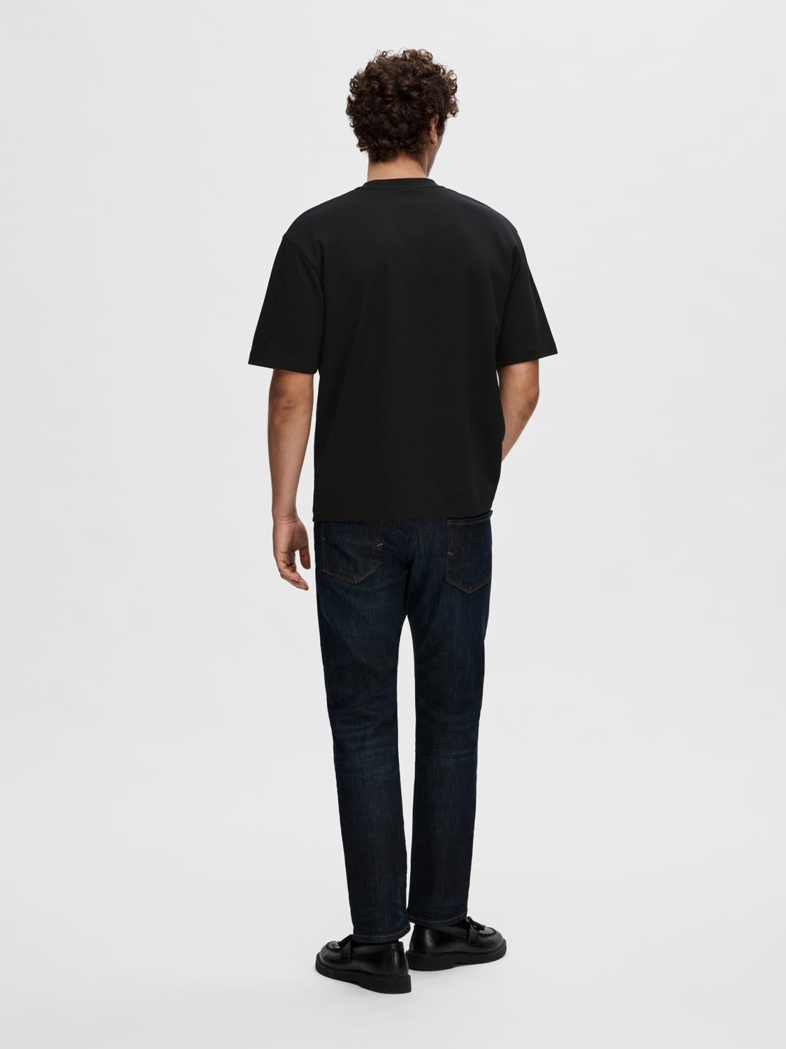 Relax Oscar O-Neck Short-Sleeve Tee - Black