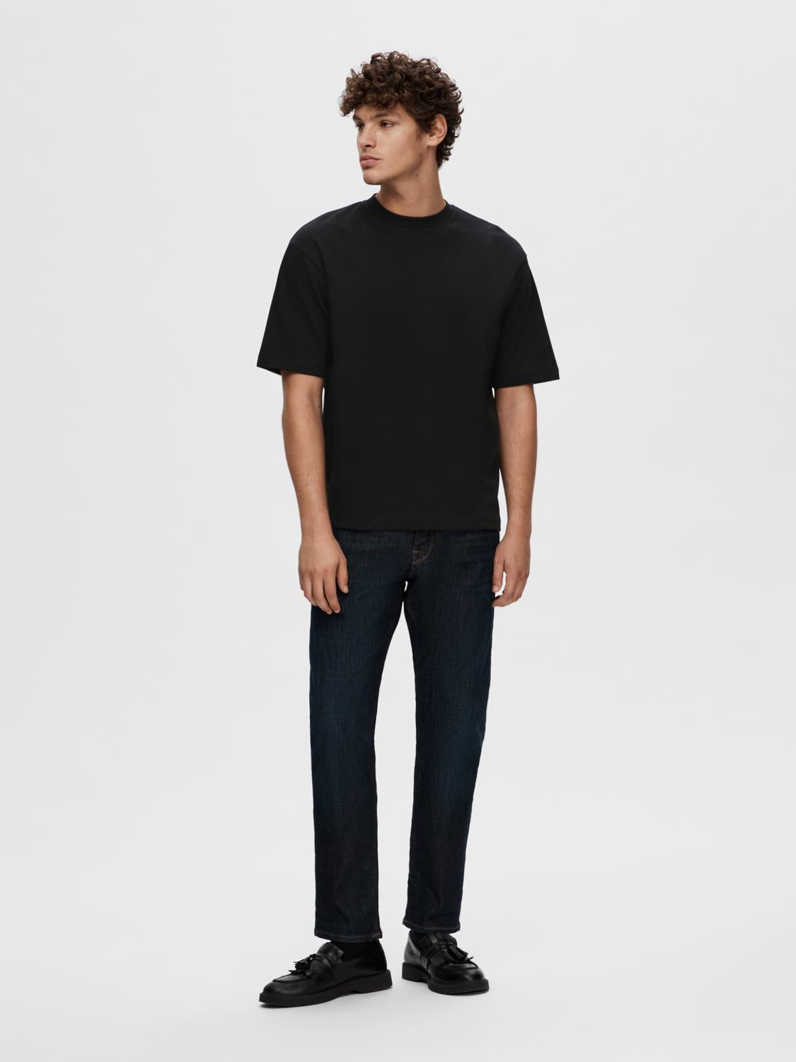 Relax Oscar O-Neck Short-Sleeve Tee - Black