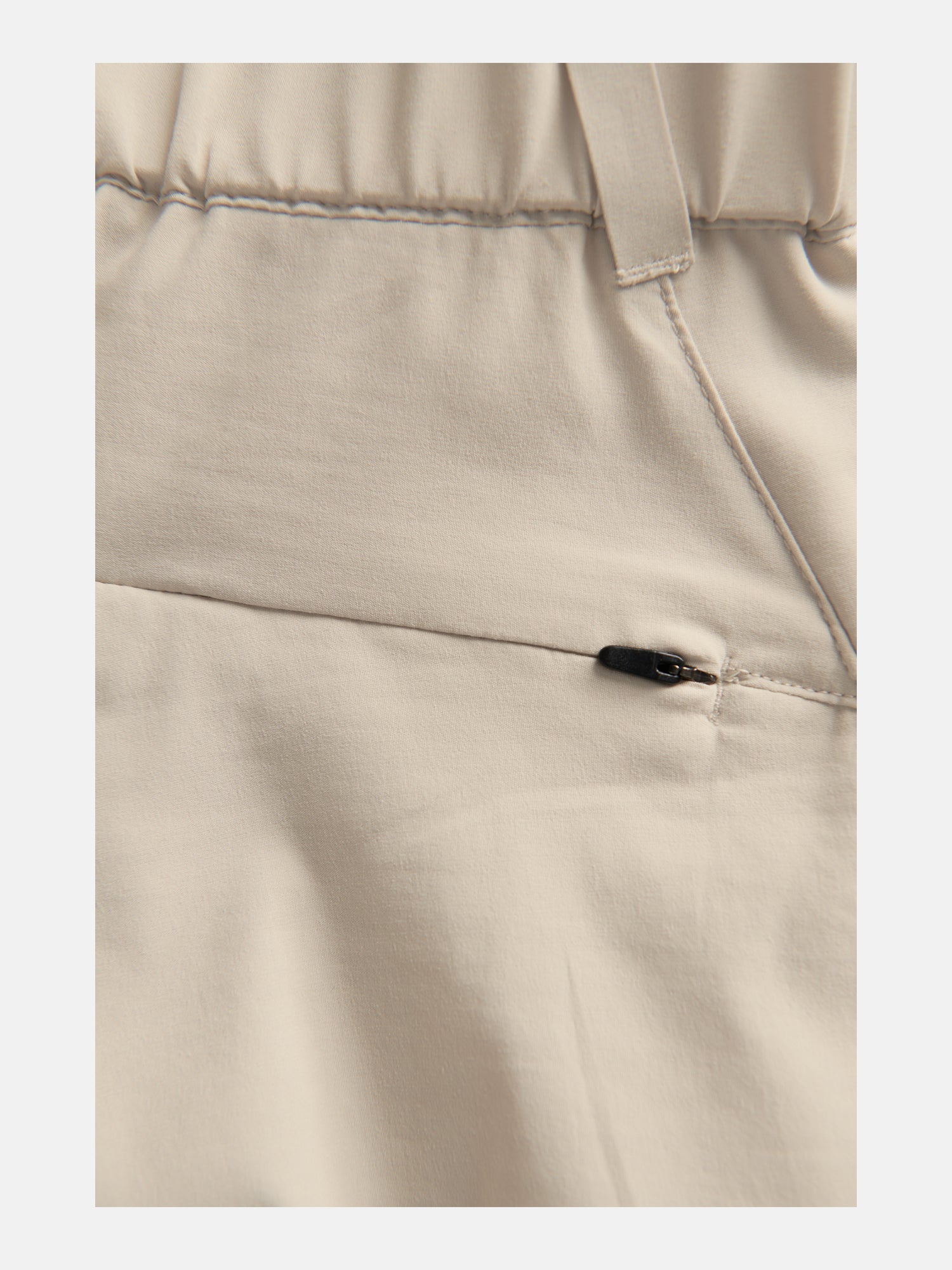 Men Moment Cargo Shorts - Celsian Beige