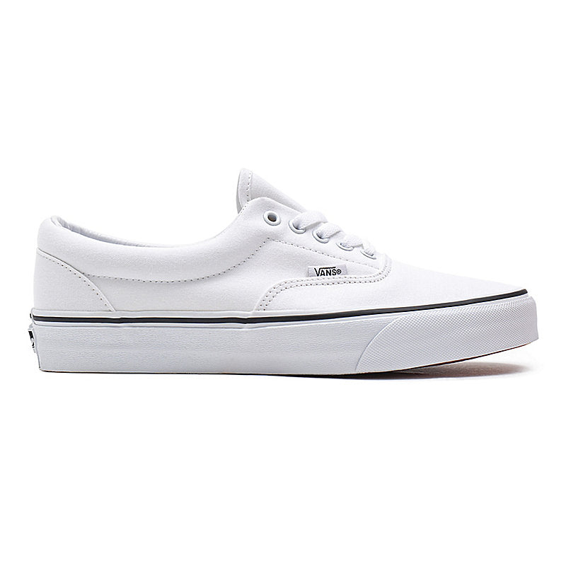 Vans era sko i färgerna svart och vit utsidan