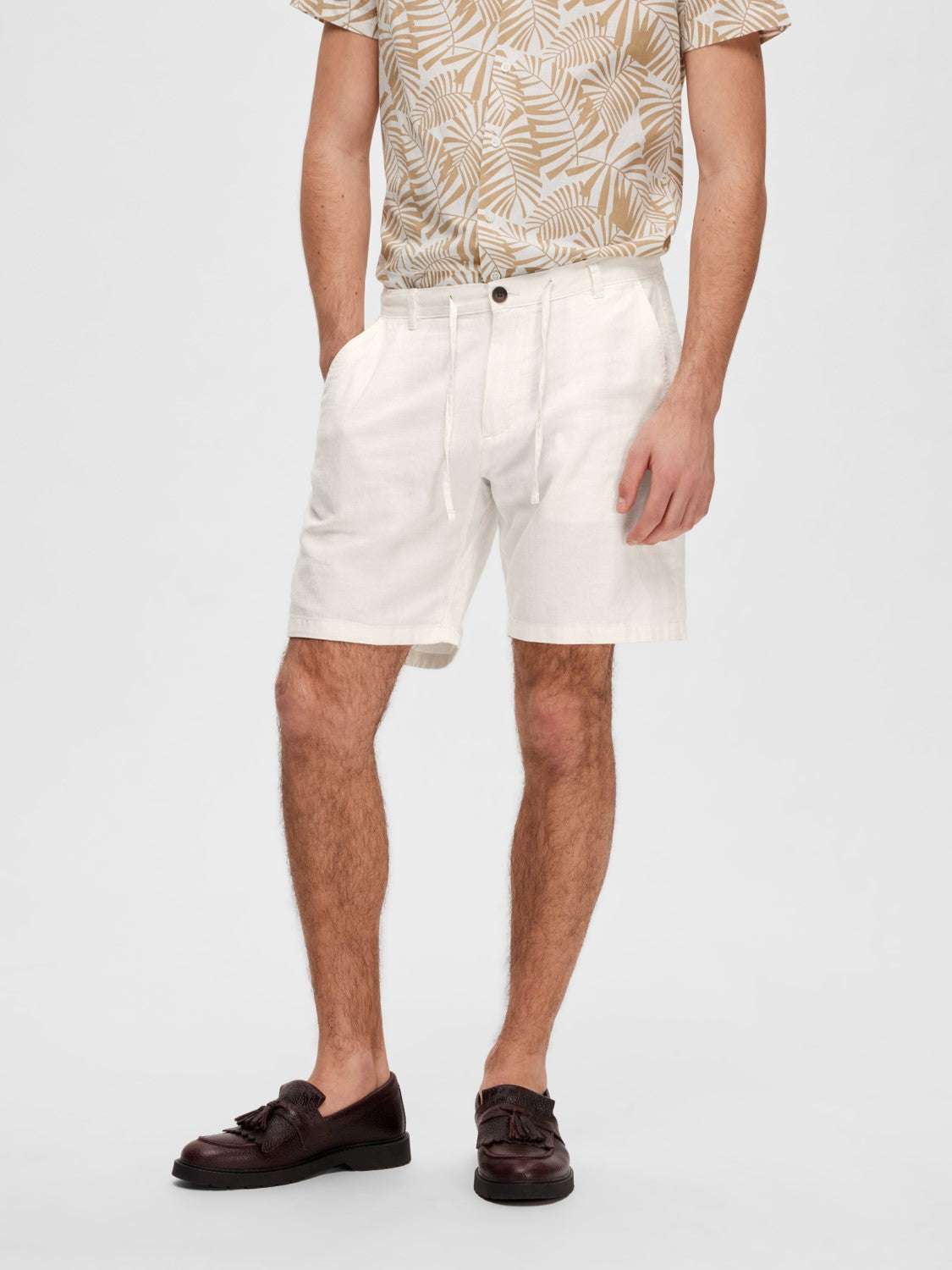 Comfort Brody Linen Shorts - Cloud Dancer